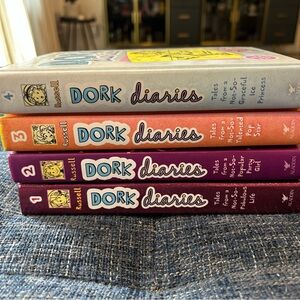 Dork Diaries 1-4 Hardcover Books Rachel Renée Russell
